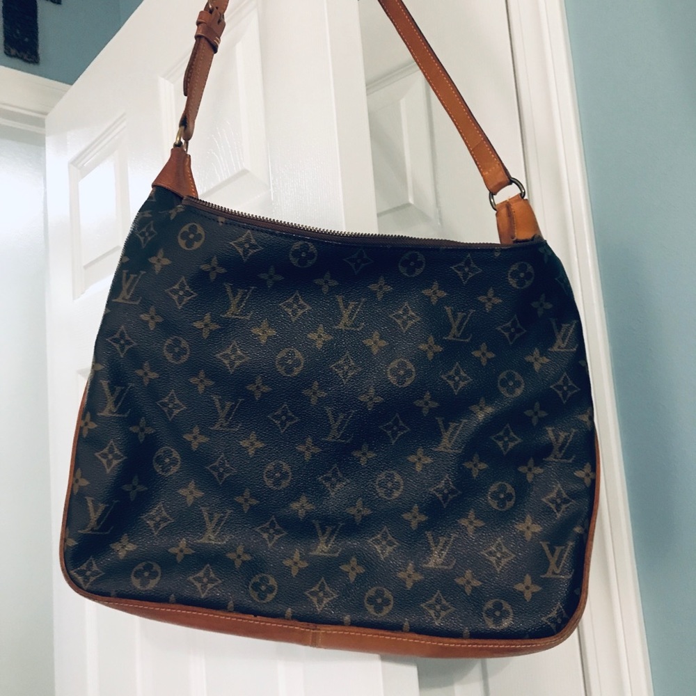 SOLD✅ Louis Vuitton - Bagatelle GM Monogram